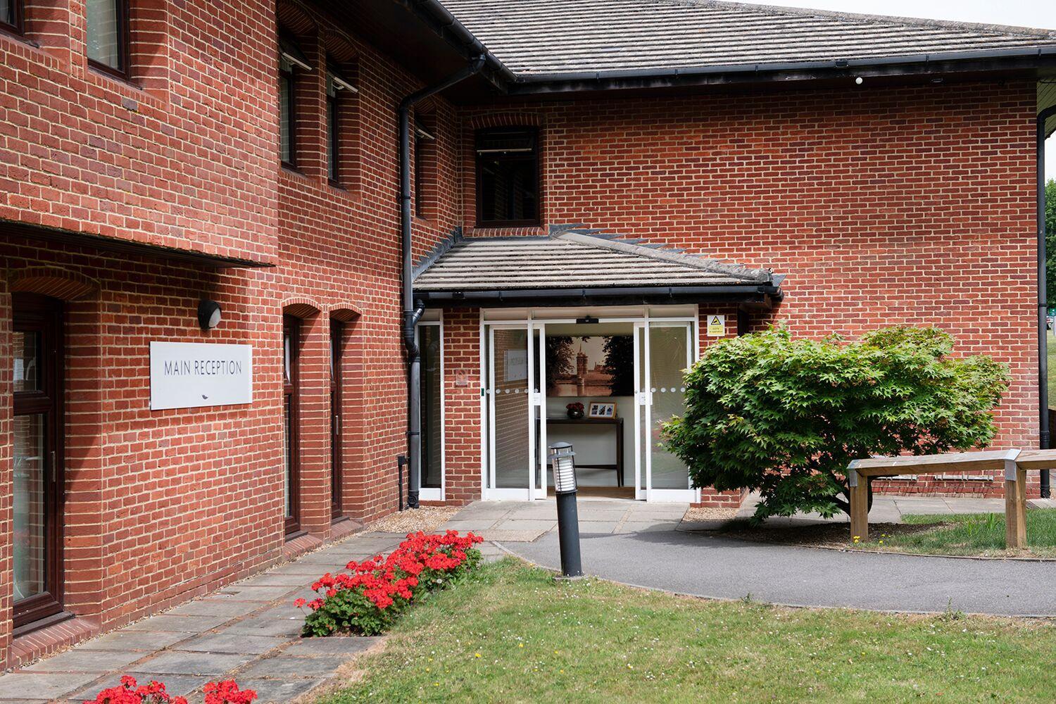De Vere Horsley Estate East Horsley Zewnętrze zdjęcie